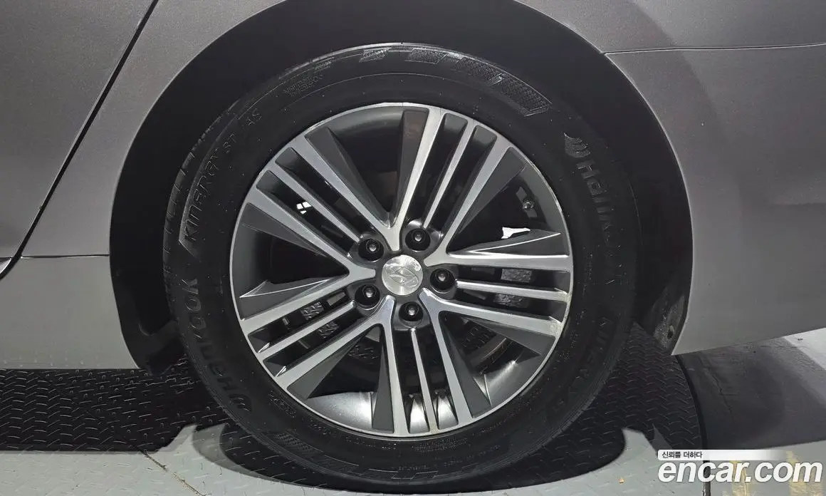 Hyundai Grandeur 2014 3.0 автомат (гидро), фото 7 Hyundai Grandeur 2014 3.0 автомат (гидро), фото 7