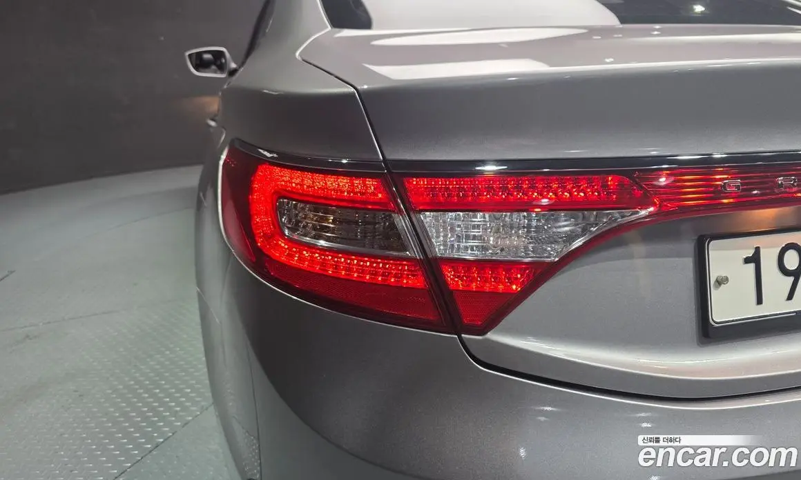 Hyundai Grandeur 2014 3.0 автомат (гидро), фото 9 Hyundai Grandeur 2014 3.0 автомат (гидро), фото 9
