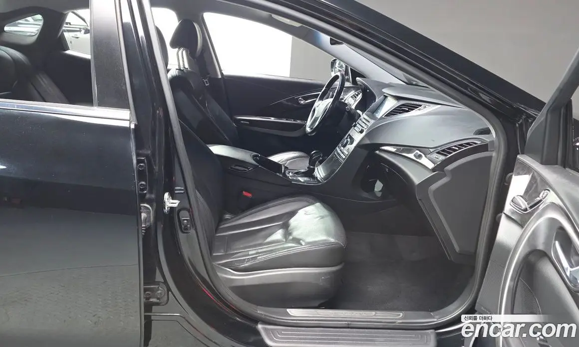 Hyundai Grandeur 2015 3.0 автомат (гидро), фото 11