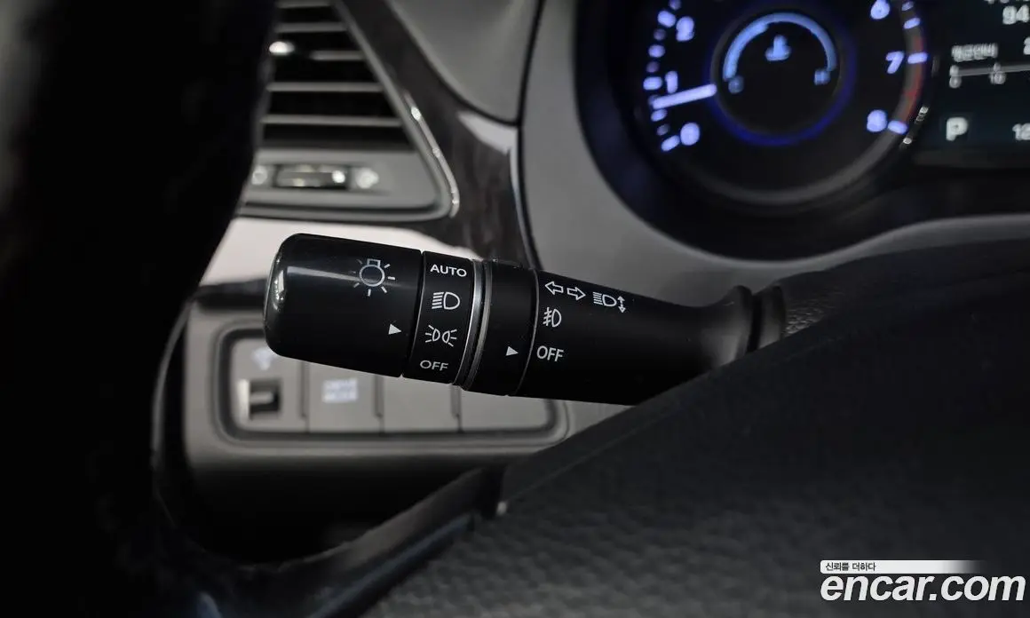 Hyundai Grandeur 2015 3.0 автомат (гидро), фото 19