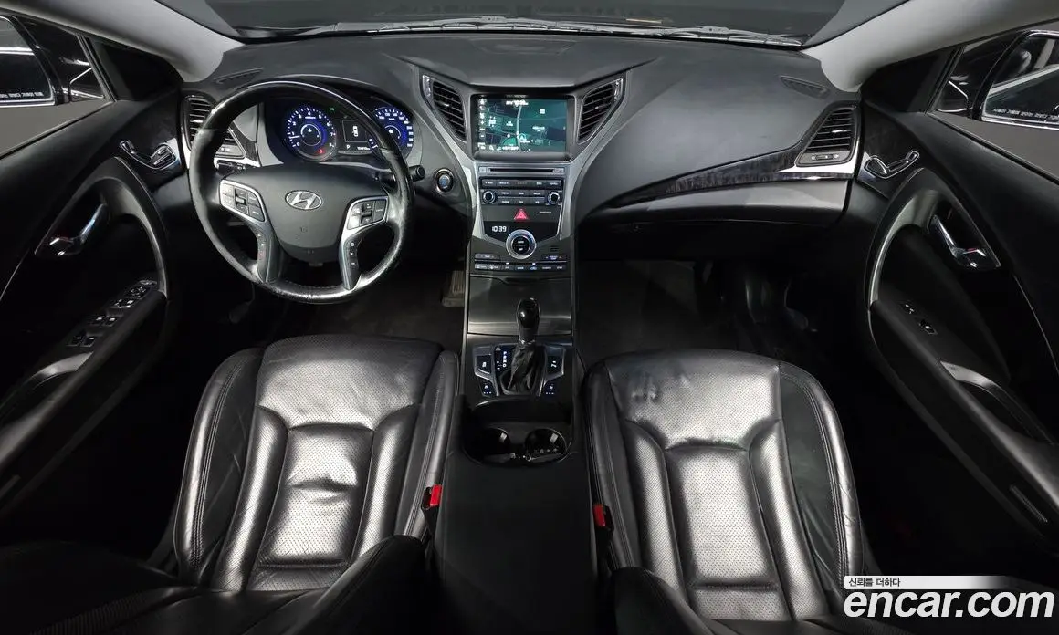 Hyundai Grandeur 2015 3.0 автомат (гидро), фото 7