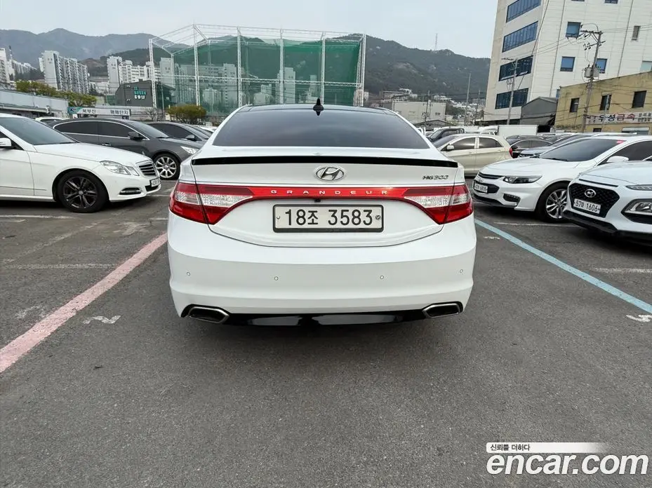 Hyundai Grandeur 2015 3.0 автомат (гидро), фото 5