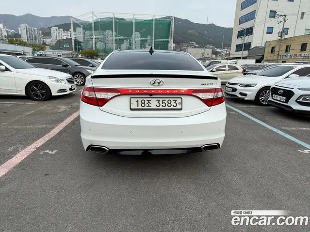 Hyundai Grandeur 2015 3.0 автомат (гидро), миниатюра 5