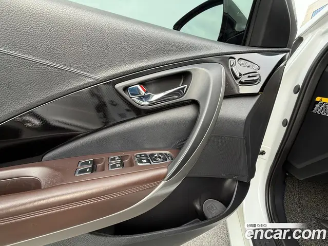 Hyundai Grandeur 2015 3.0 автомат (гидро), миниатюра 10