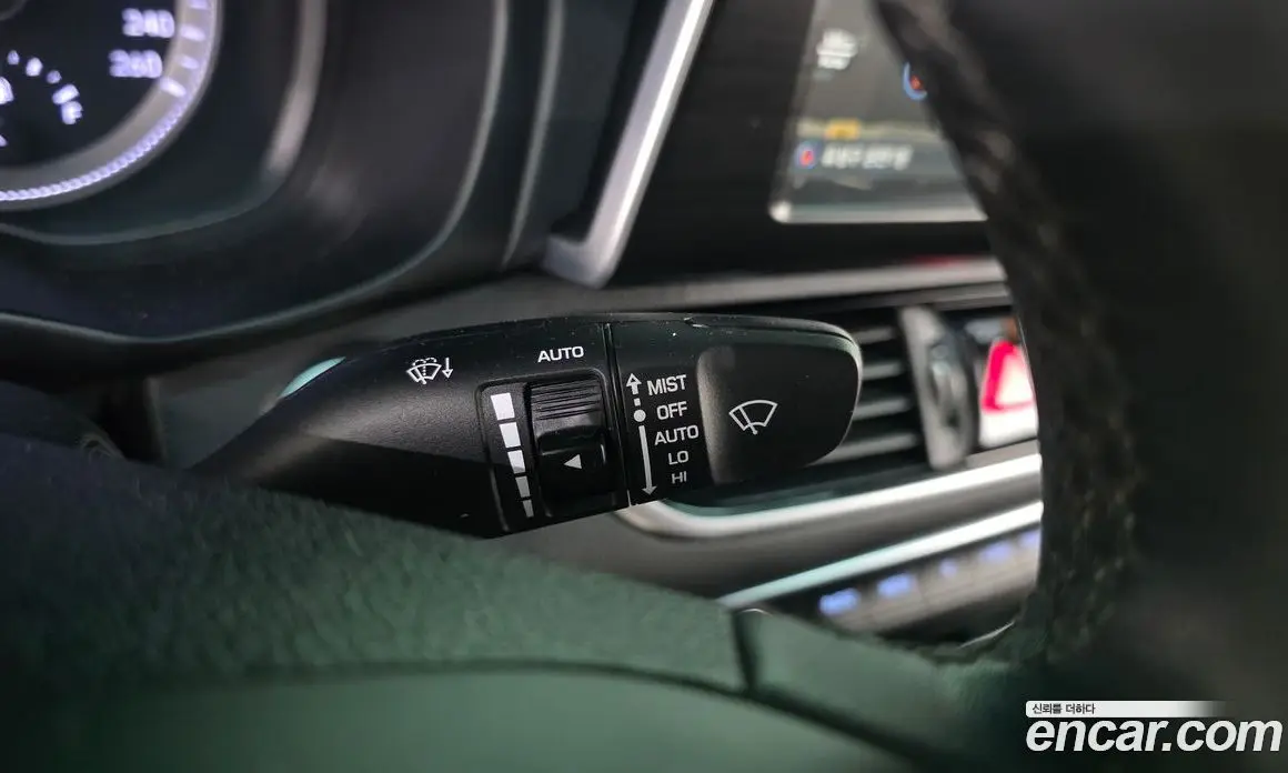 Hyundai Grandeur 2016 2.4 автомат (гидро), фото 14