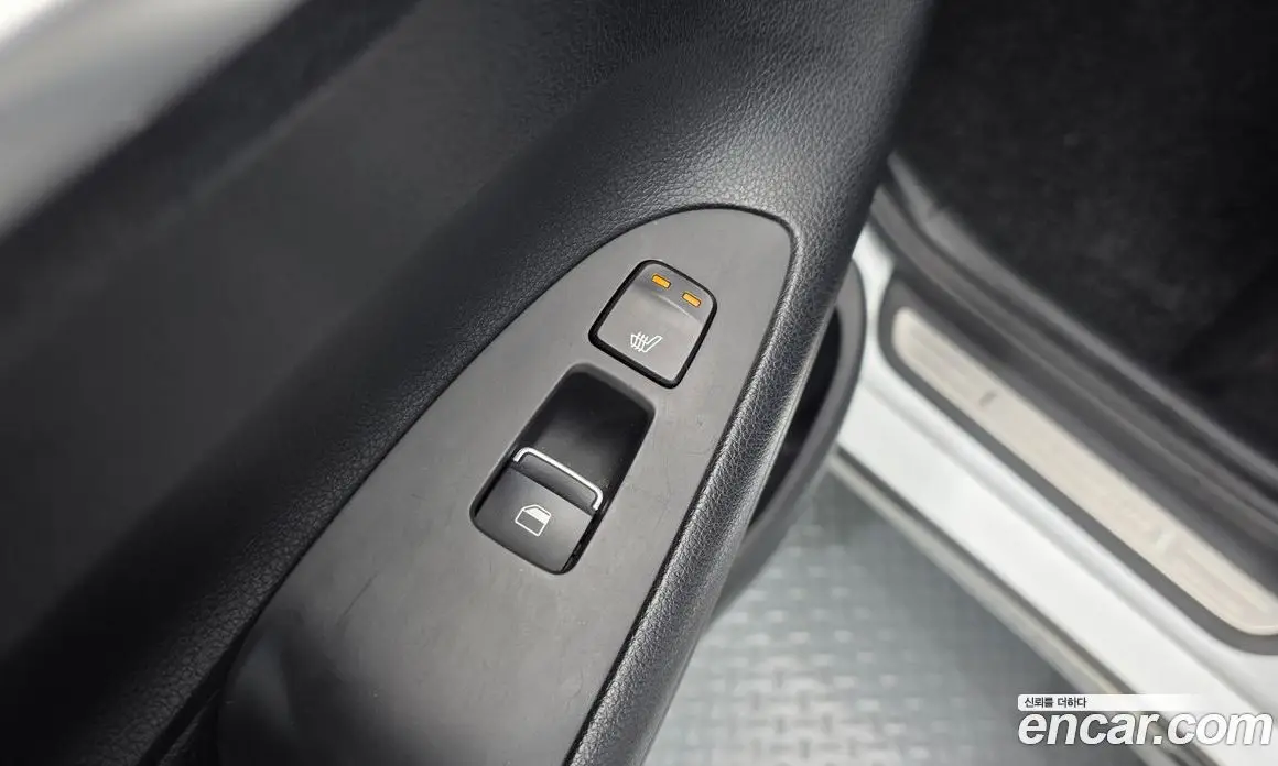 Hyundai Grandeur 2016 2.4 автомат (гидро), фото 19