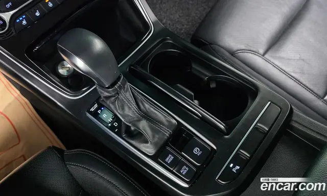 Hyundai Grandeur 2016 2.4 автомат (гидро), миниатюра 9