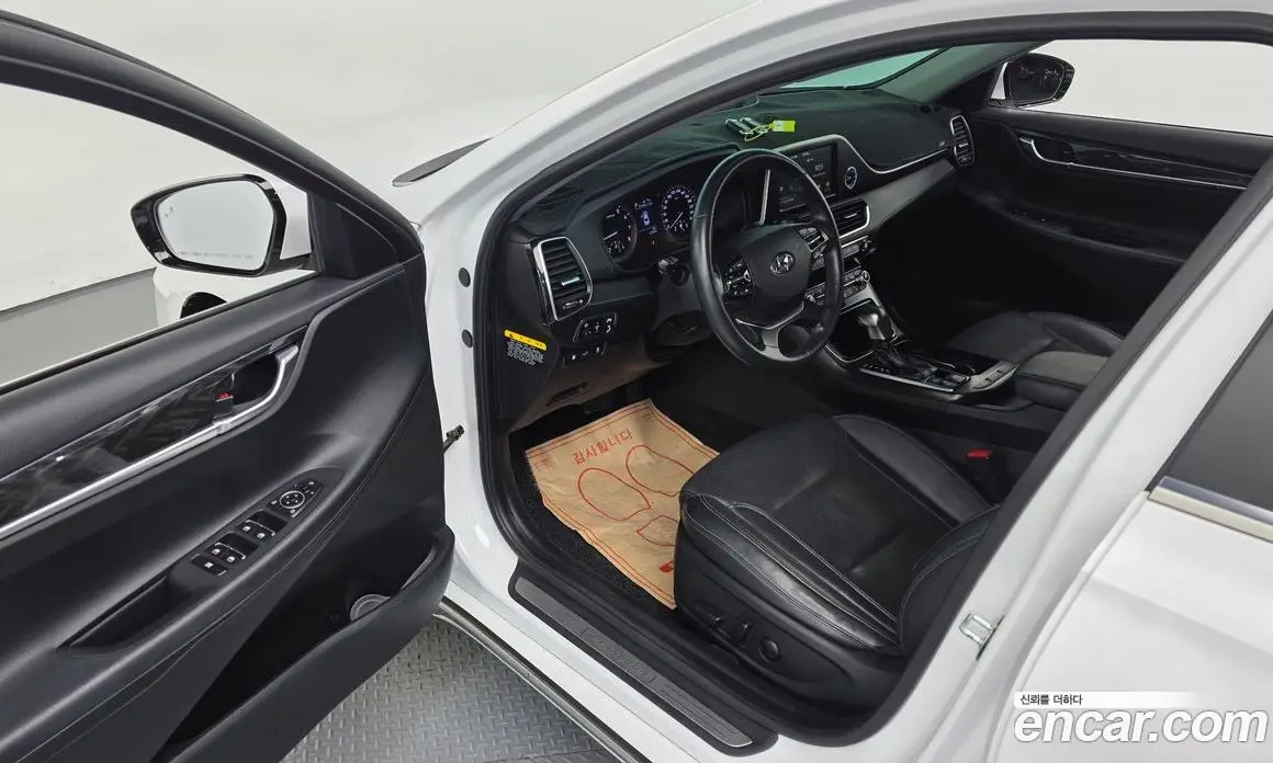Hyundai Grandeur 2016 2.4 автомат (гидро), фото 10
