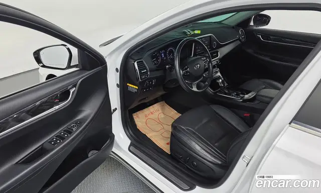 Hyundai Grandeur 2016 2.4 автомат (гидро), миниатюра 10