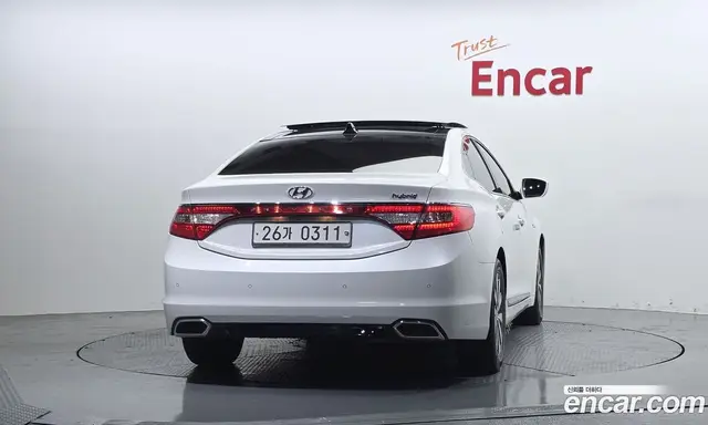 Hyundai Grandeur 2016 2.4 автомат (гидро), миниатюра 4 Hyundai Grandeur 2016 2.4 автомат (гидро), миниатюра 4