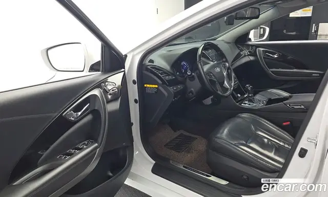 Hyundai Grandeur 2016 2.4 автомат (гидро), миниатюра 10 Hyundai Grandeur 2016 2.4 автомат (гидро), миниатюра 10