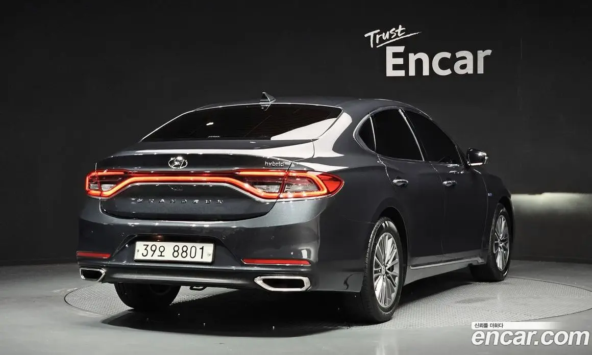 Hyundai Grandeur 2017 2.4 автомат (гидро), фото 2 Hyundai Grandeur 2017 2.4 автомат (гидро), фото 2
