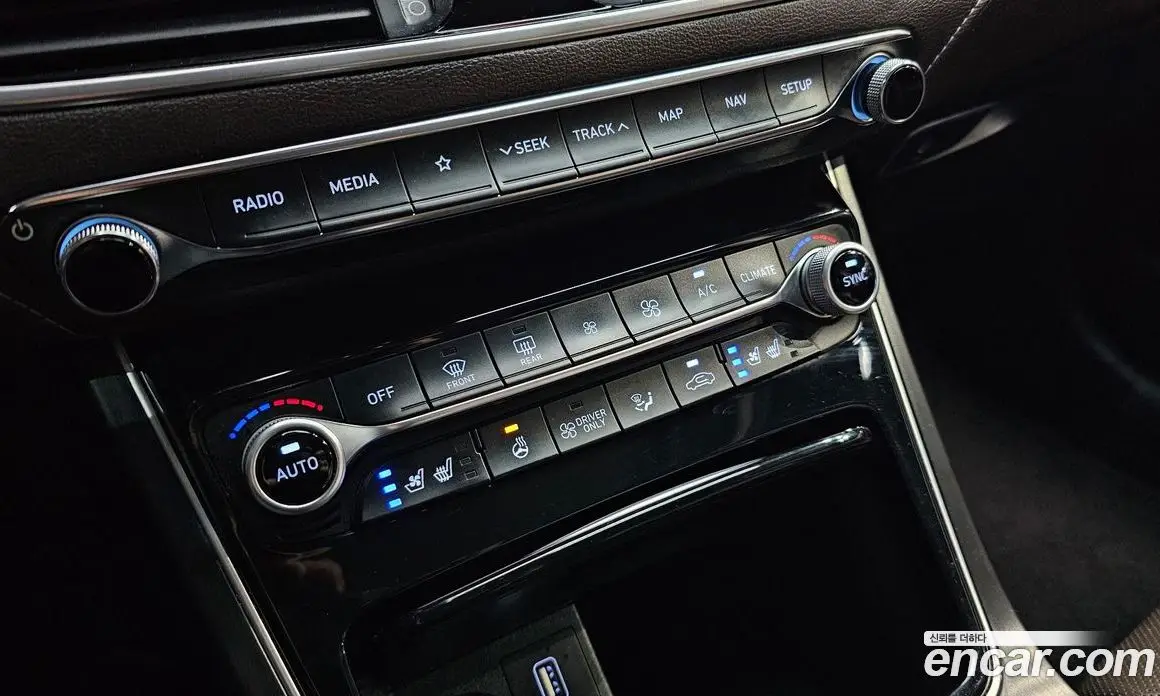 Hyundai Grandeur 2017 2.4 автомат (гидро), фото 20 Hyundai Grandeur 2017 2.4 автомат (гидро), фото 20