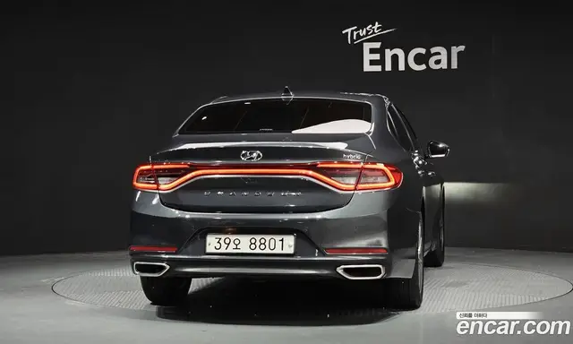 Hyundai Grandeur 2017 2.4 автомат (гидро), миниатюра 4 Hyundai Grandeur 2017 2.4 автомат (гидро), миниатюра 4