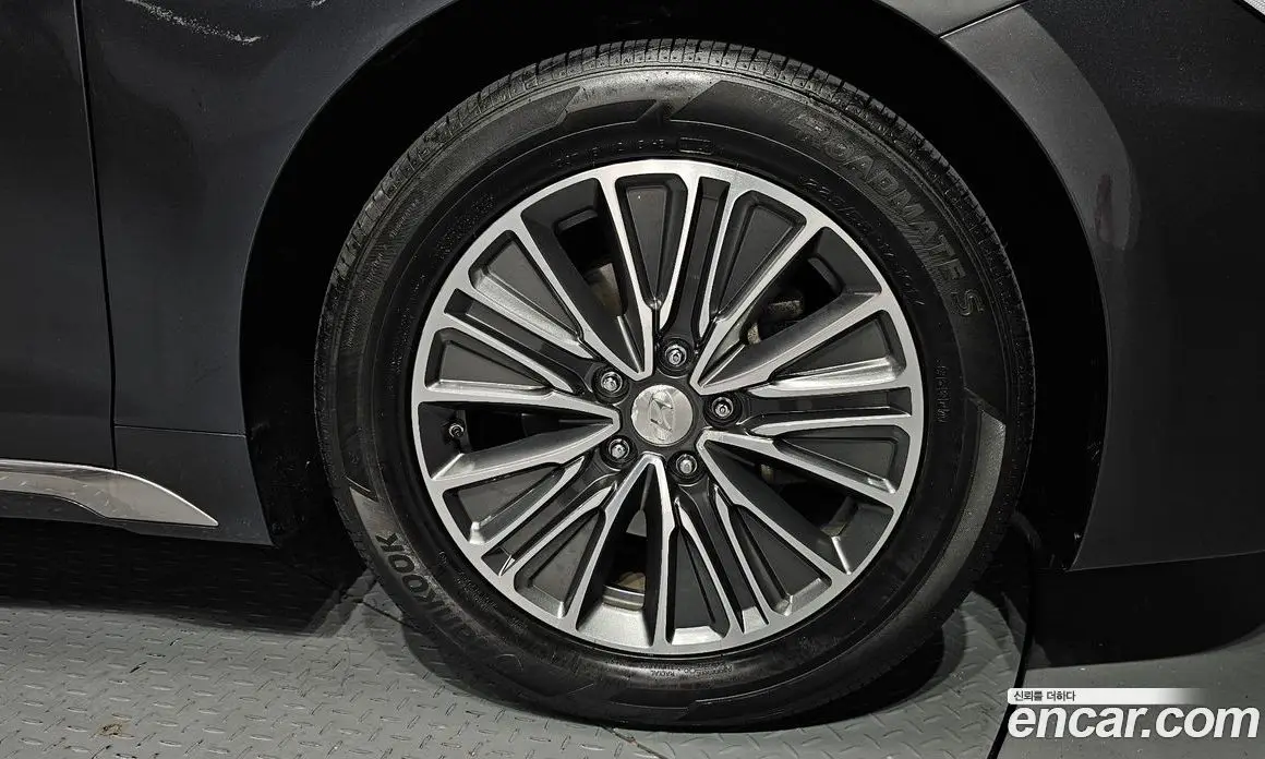 Hyundai Grandeur 2017 2.4 автомат (гидро), фото 5 Hyundai Grandeur 2017 2.4 автомат (гидро), фото 5