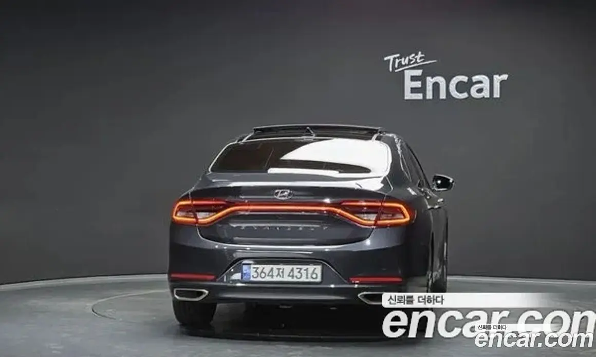 Hyundai Grandeur 2017 3.0 автомат (гидро), фото 4 Hyundai Grandeur 2017 3.0 автомат (гидро), фото 4