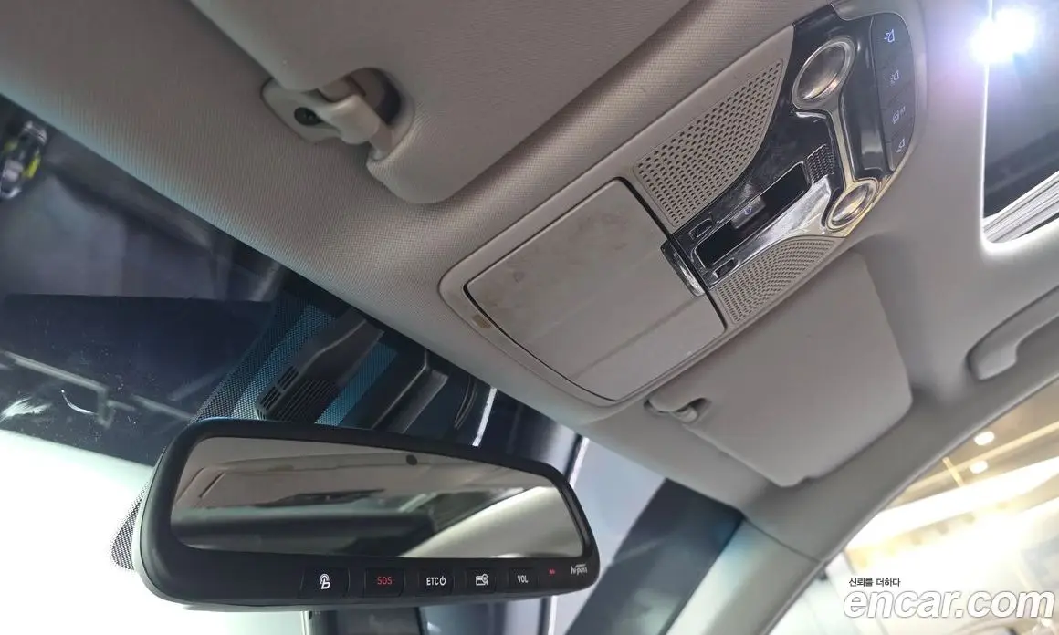 Hyundai Grandeur 2018 2.4 автомат (гидро), фото 17