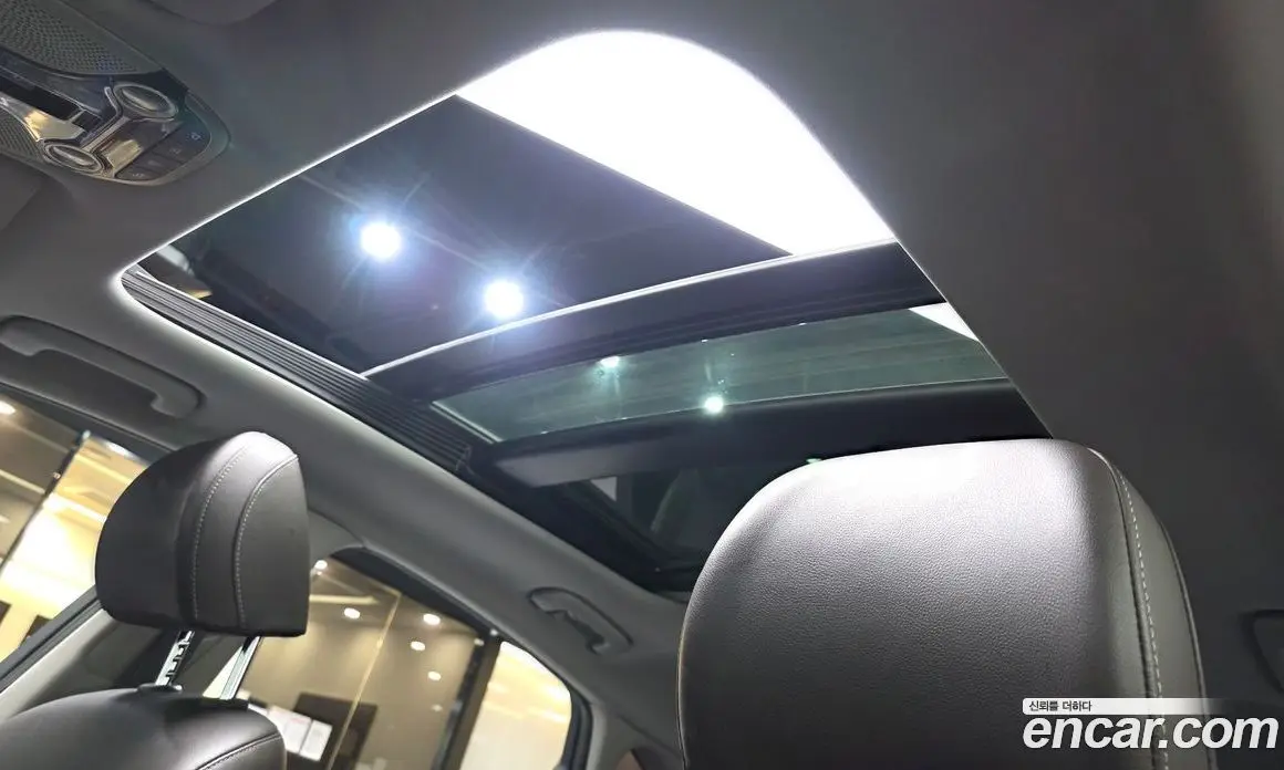 Hyundai Grandeur 2018 2.4 автомат (гидро), фото 19