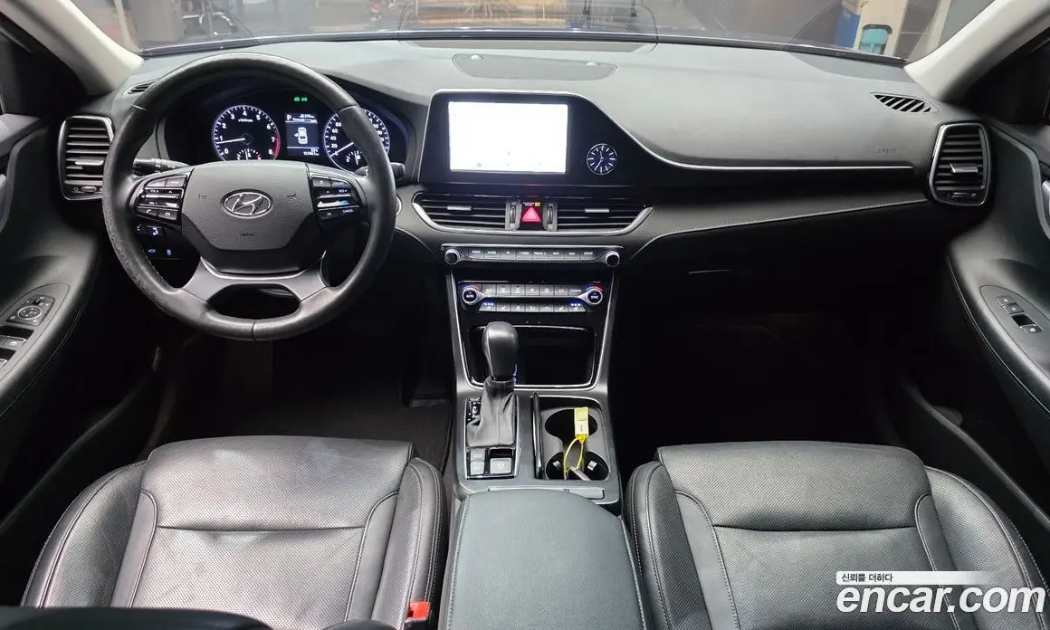 Hyundai Grandeur 2018 2.4 автомат (гидро), фото 10 Hyundai Grandeur 2018 2.4 автомат (гидро), фото 10
