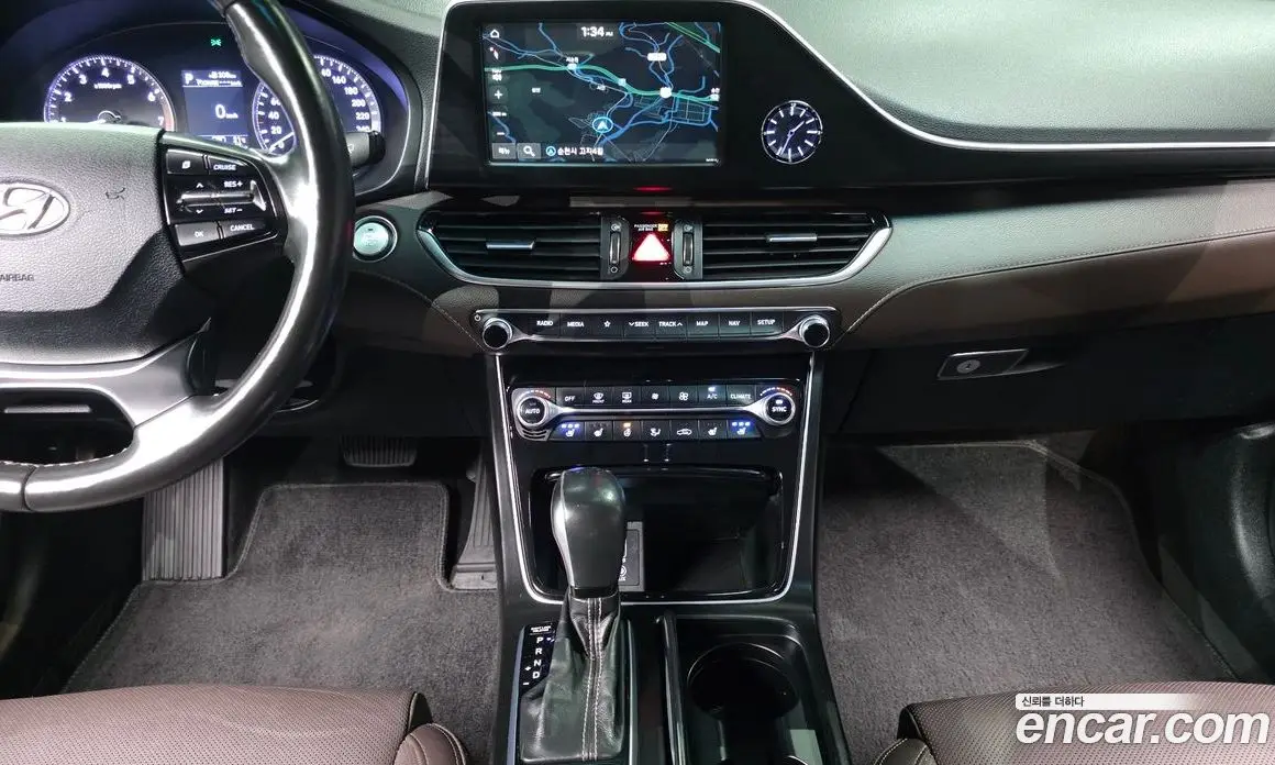 Hyundai Grandeur 2018 2.4 автомат (гидро), фото 15 Hyundai Grandeur 2018 2.4 автомат (гидро), фото 15