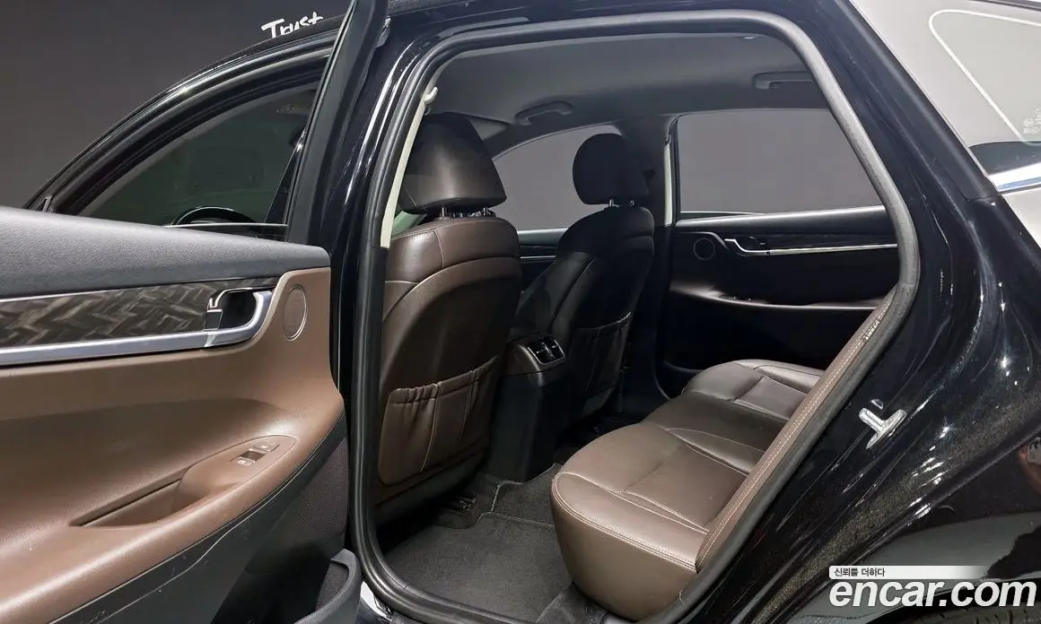 Hyundai Grandeur 2018 2.4 автомат (гидро), фото 17 Hyundai Grandeur 2018 2.4 автомат (гидро), фото 17