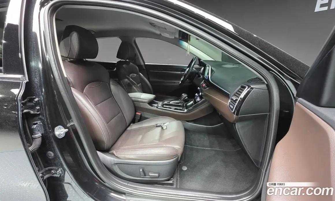 Hyundai Grandeur 2018 2.4 автомат (гидро), фото 10 Hyundai Grandeur 2018 2.4 автомат (гидро), фото 10