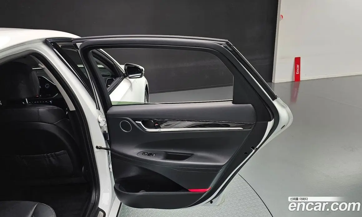 Hyundai Grandeur 2019 2.4 автомат (гидро), фото 15 Hyundai Grandeur 2019 2.4 автомат (гидро), фото 15