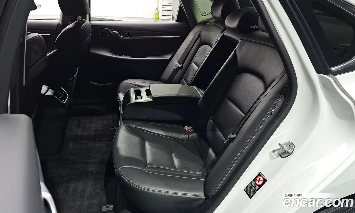 Hyundai Grandeur 2019 2.4 автомат (гидро), фото 17 Hyundai Grandeur 2019 2.4 автомат (гидро), фото 17
