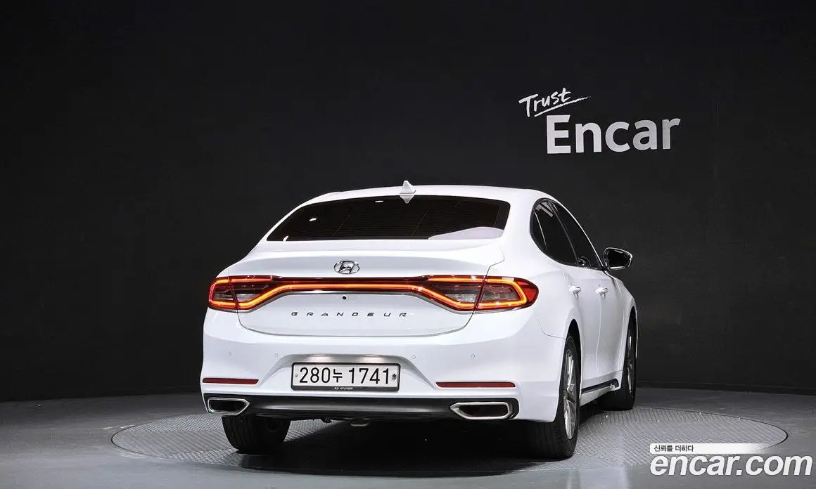Hyundai Grandeur 2019 2.4 автомат (гидро), фото 4 Hyundai Grandeur 2019 2.4 автомат (гидро), фото 4