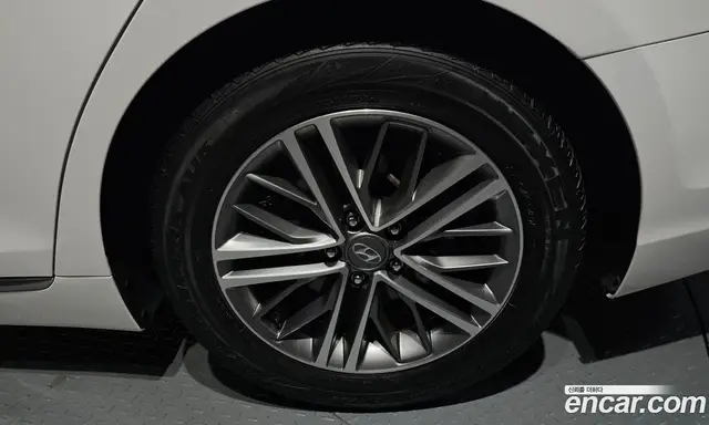 Hyundai Grandeur 2019 2.4 автомат (гидро), миниатюра 7 Hyundai Grandeur 2019 2.4 автомат (гидро), миниатюра 7