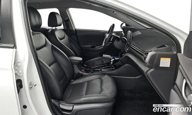 Hyundai Ioniq 2019 1.6 автомат (гидро), миниатюра 11 Hyundai Ioniq 2019 1.6 автомат (гидро), миниатюра 11