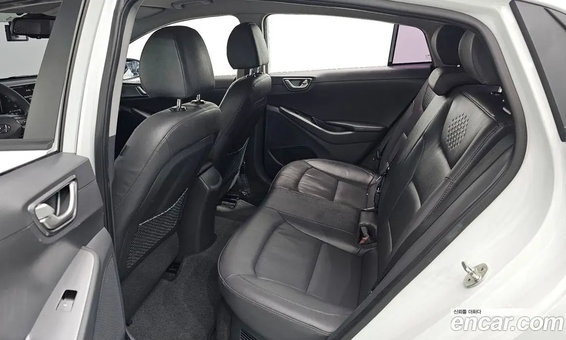 Hyundai Ioniq 2019 1.6 автомат (гидро), фото 12 Hyundai Ioniq 2019 1.6 автомат (гидро), фото 12