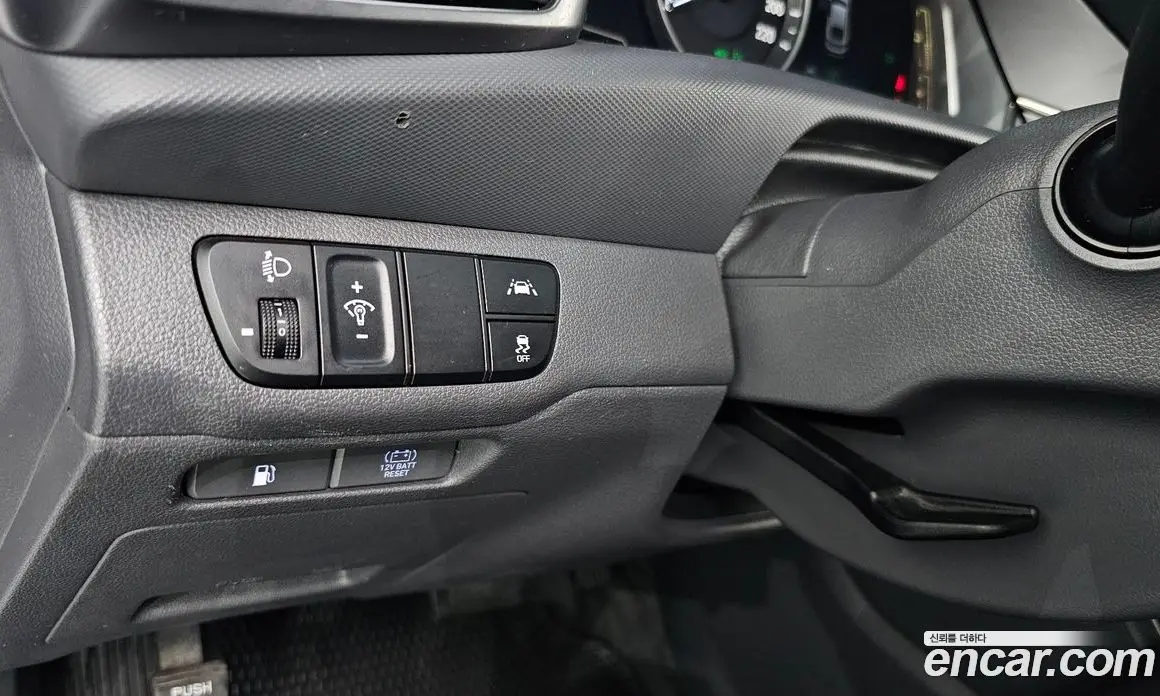 Hyundai Ioniq 2019 1.6 автомат (гидро), фото 18 Hyundai Ioniq 2019 1.6 автомат (гидро), фото 18