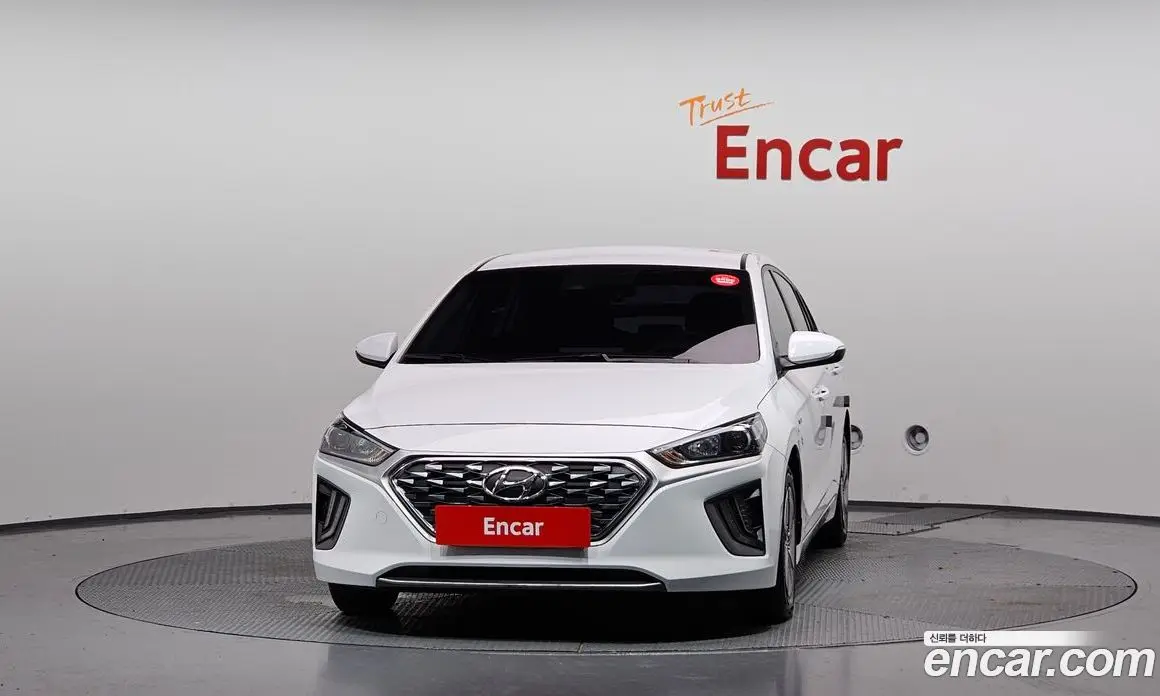 Hyundai Ioniq 2019 1.6 автомат (гидро), фото 3 Hyundai Ioniq 2019 1.6 автомат (гидро), фото 3