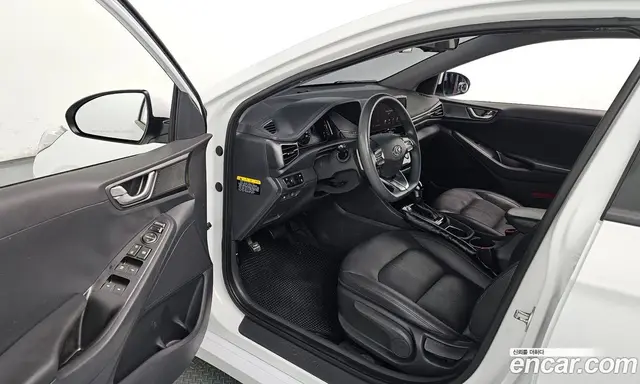 Hyundai Ioniq 2019 1.6 автомат (гидро), миниатюра 10 Hyundai Ioniq 2019 1.6 автомат (гидро), миниатюра 10