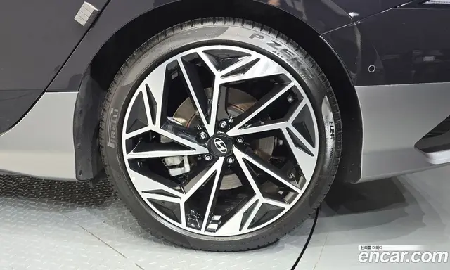 Hyundai Ioniq 6 2023 0.1 автомат (гидро), миниатюра 6