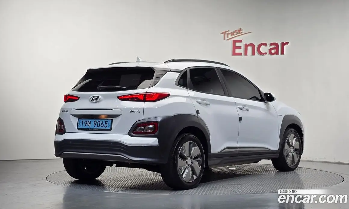 Hyundai Kona 2019 0.2 автомат (гидро), фото 1 Hyundai Kona 2019 0.2 автомат (гидро), фото 1