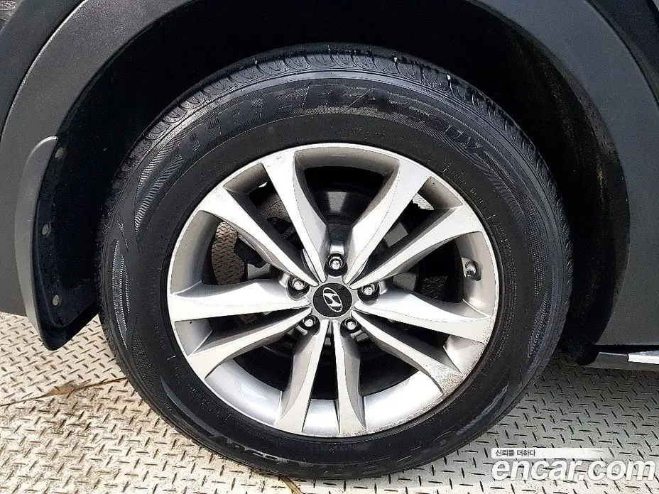 Hyundai Santa Fe 2015 2.0 автомат (гидро), фото 20 Hyundai Santa Fe 2015 2.0 автомат (гидро), фото 20
