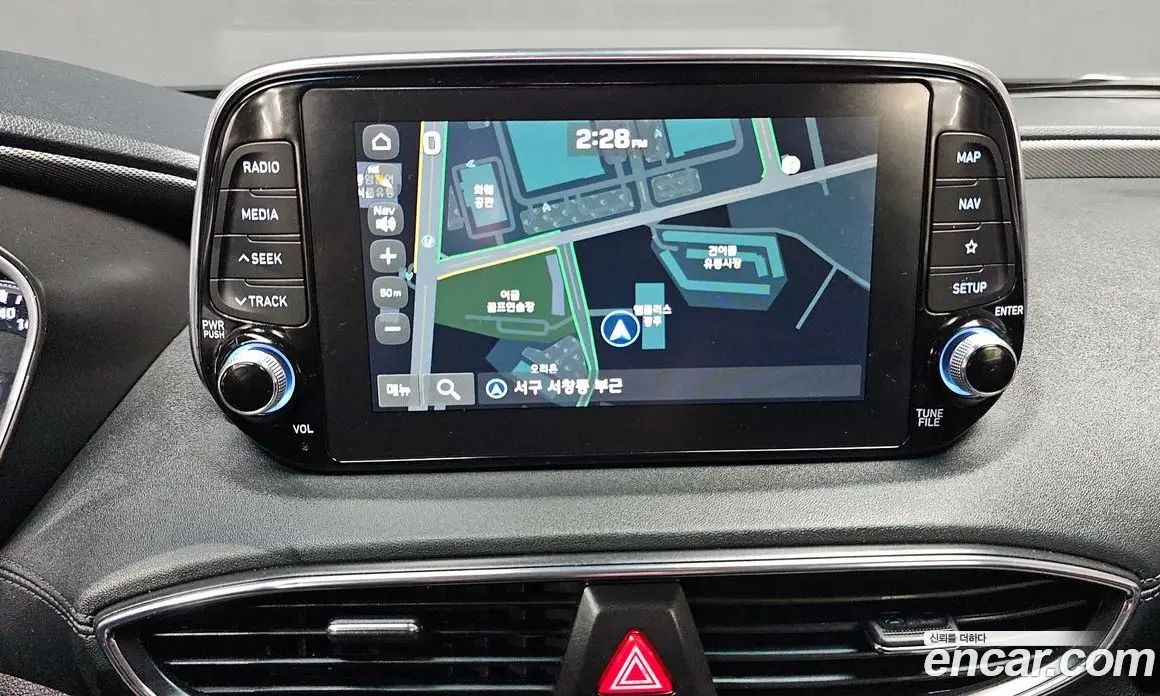 Hyundai Santa Fe 2018 2.0 автомат (гидро), фото 20