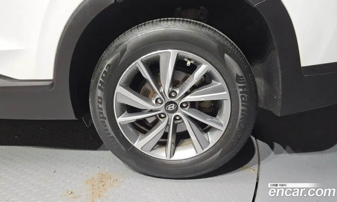 Hyundai Santa Fe 2018 2.0 автомат (гидро), фото 7