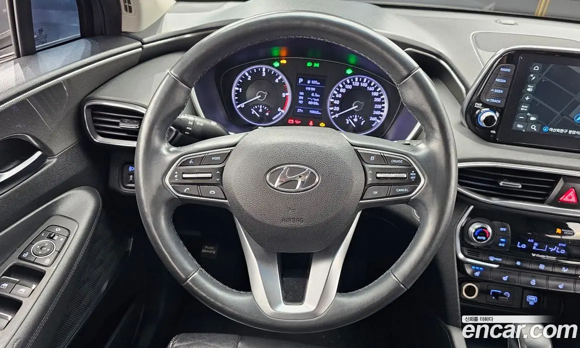 Hyundai Santa Fe 2019 2.0 автомат (гидро), фото 19
