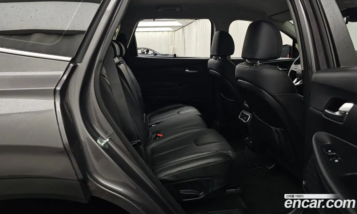 Hyundai Santa Fe 2022 2.2 автомат (гидро), фото 12