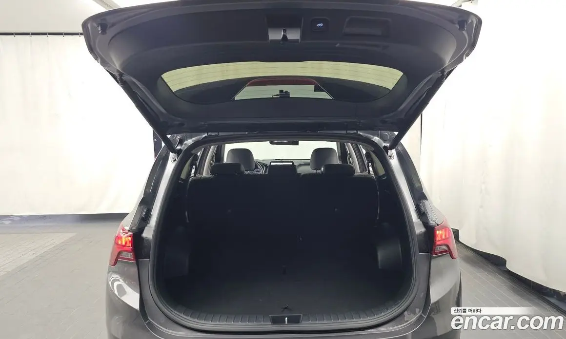 Hyundai Santa Fe 2022 2.2 автомат (гидро), фото 20