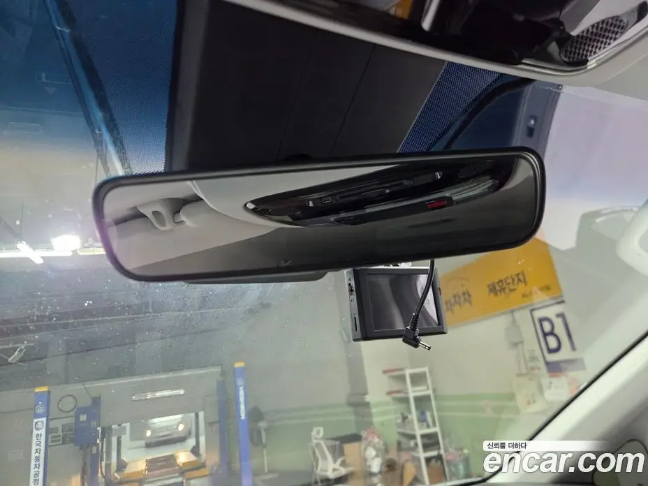 Hyundai Staria 2022 2.2 автомат (гидро), фото 18