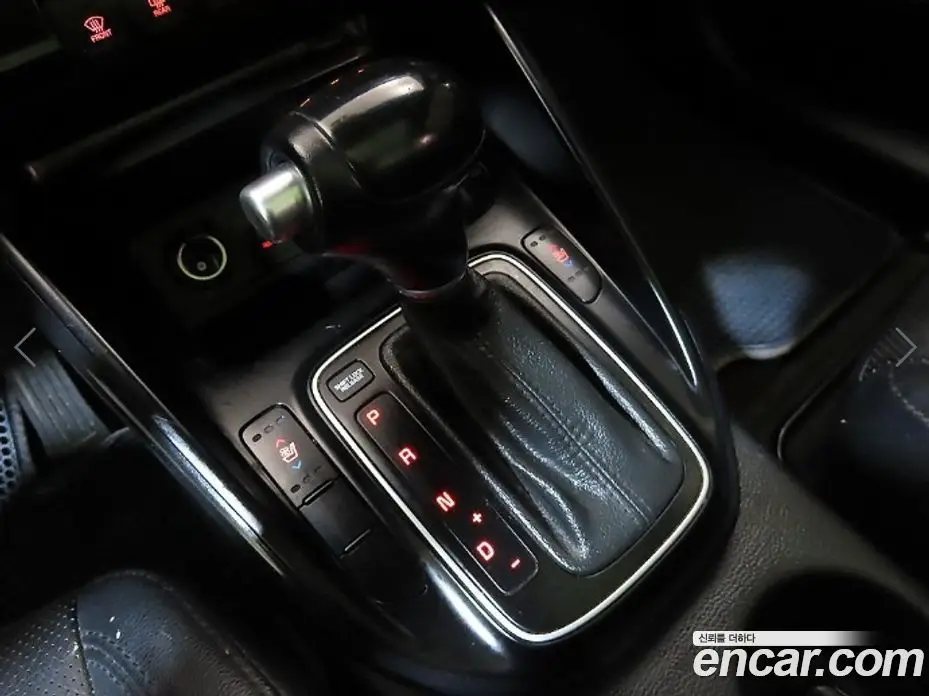 Kia Carens 2013 1.7 автомат (гидро), фото 12