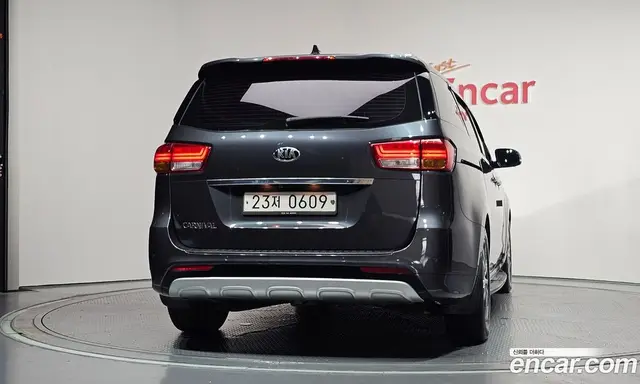 Kia Carnival 2016 3.3 автомат (гидро), миниатюра 4 Kia Carnival 2016 3.3 автомат (гидро), миниатюра 4