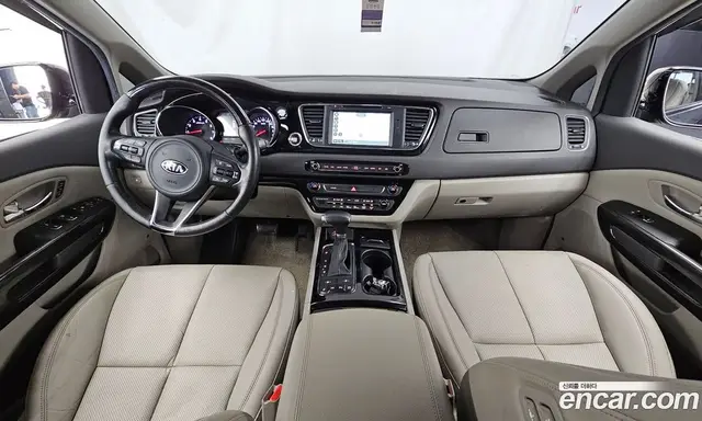 Kia Carnival 2016 3.3 автомат (гидро), миниатюра 10 Kia Carnival 2016 3.3 автомат (гидро), миниатюра 10