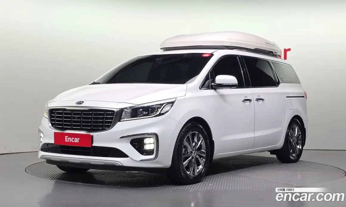 Kia Carnival 2018 2.2 автомат (гидро), фото 1 Kia Carnival 2018 2.2 автомат (гидро), фото 1
