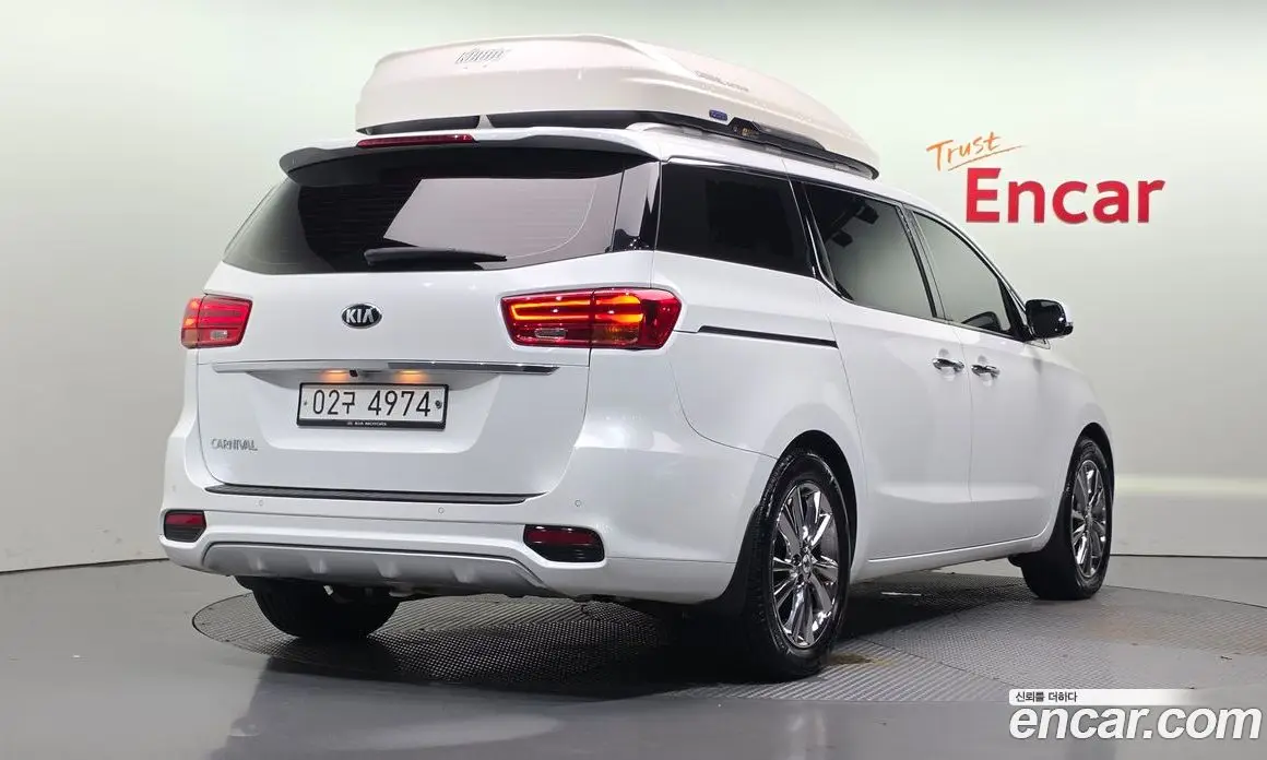 Kia Carnival 2018 2.2 автомат (гидро), фото 2 Kia Carnival 2018 2.2 автомат (гидро), фото 2