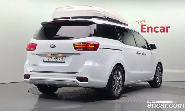 Kia Carnival 2018 2.2 автомат (гидро), миниатюра 2 Kia Carnival 2018 2.2 автомат (гидро), миниатюра 2
